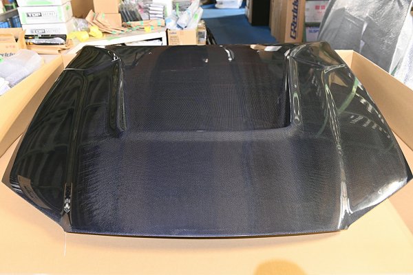 Top Secret G-FORCE Aero Bonnet - BNR34