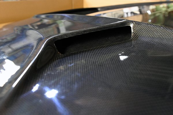 Top Secret G-FORCE Aero Bonnet - BNR34
