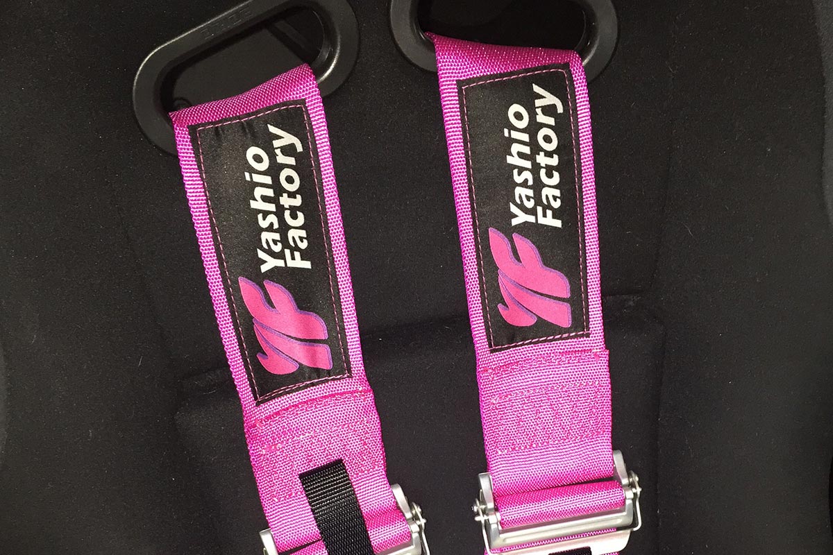 Yashio Factory FIA 6 Point Harness